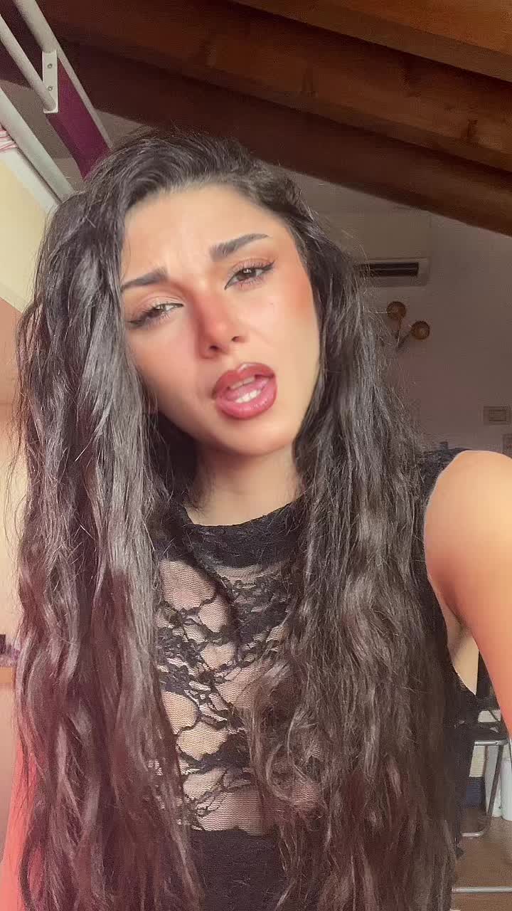 @𝐆𝐈𝐀𝐃𝐀 𝐂𝐀𝐌𝐏𝐄𝐋𝐋𝐎 |