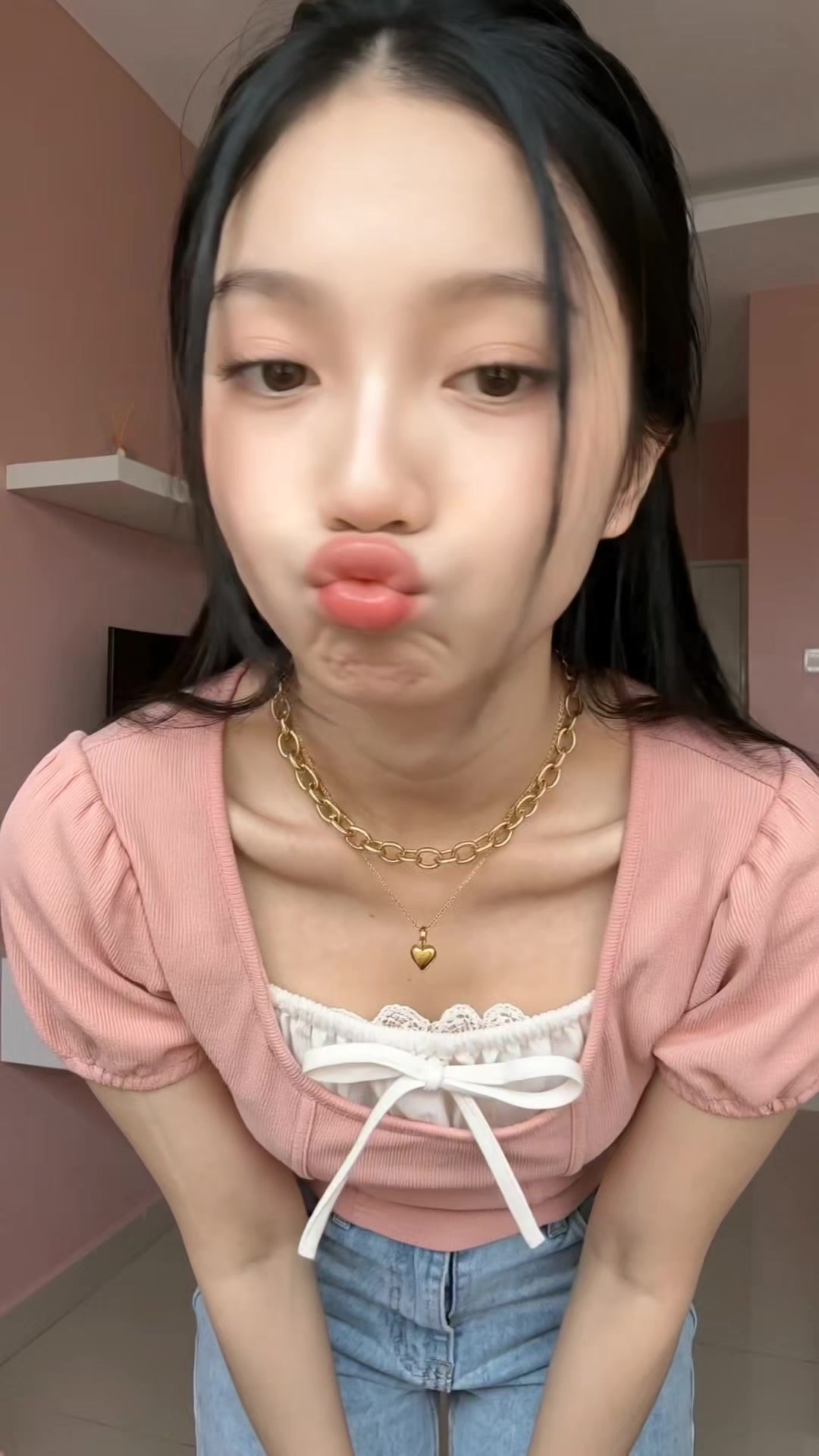 @𝑐𝑙𝑎𝑟𝑎𝑎🎀