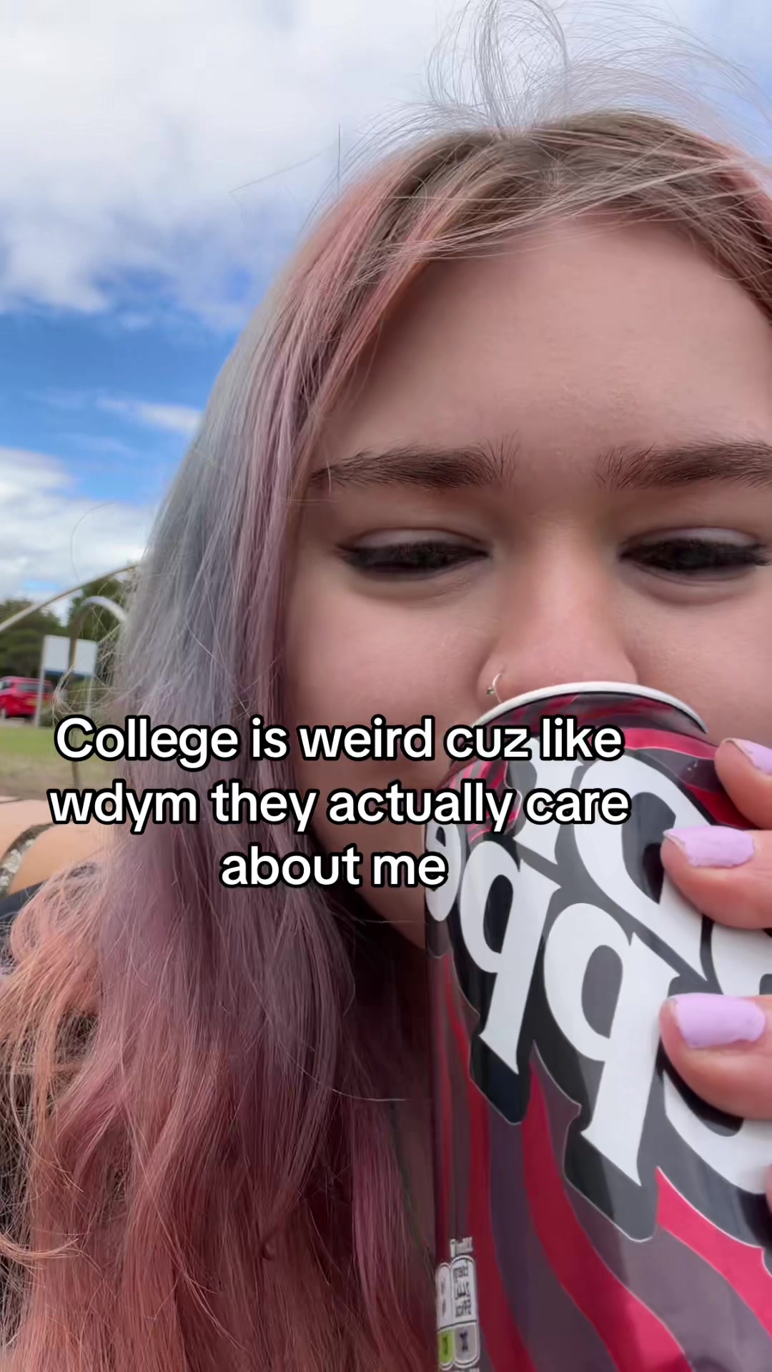 @𝒮𝒸𝒶𝓇𝓁ℯ𝓉𝓉 🎤