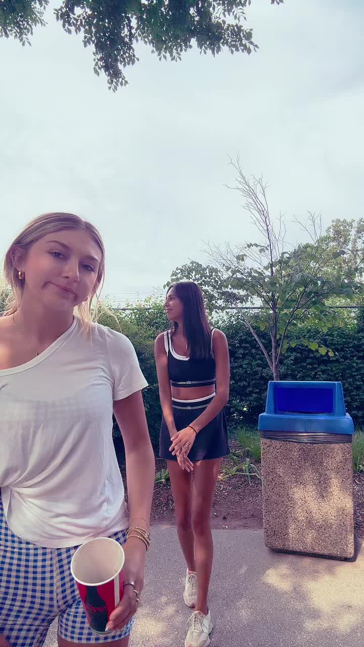 @🧸