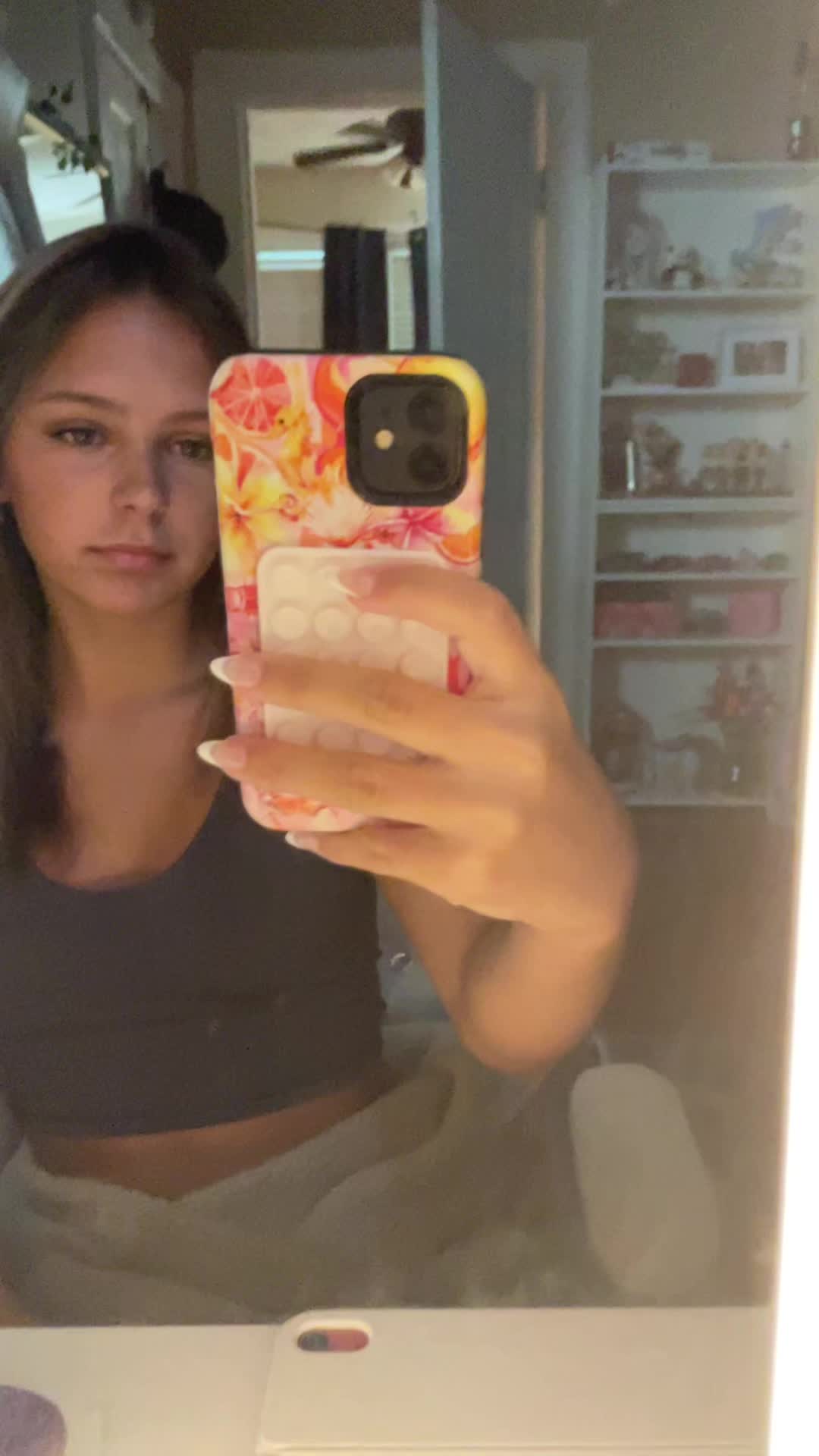 @️