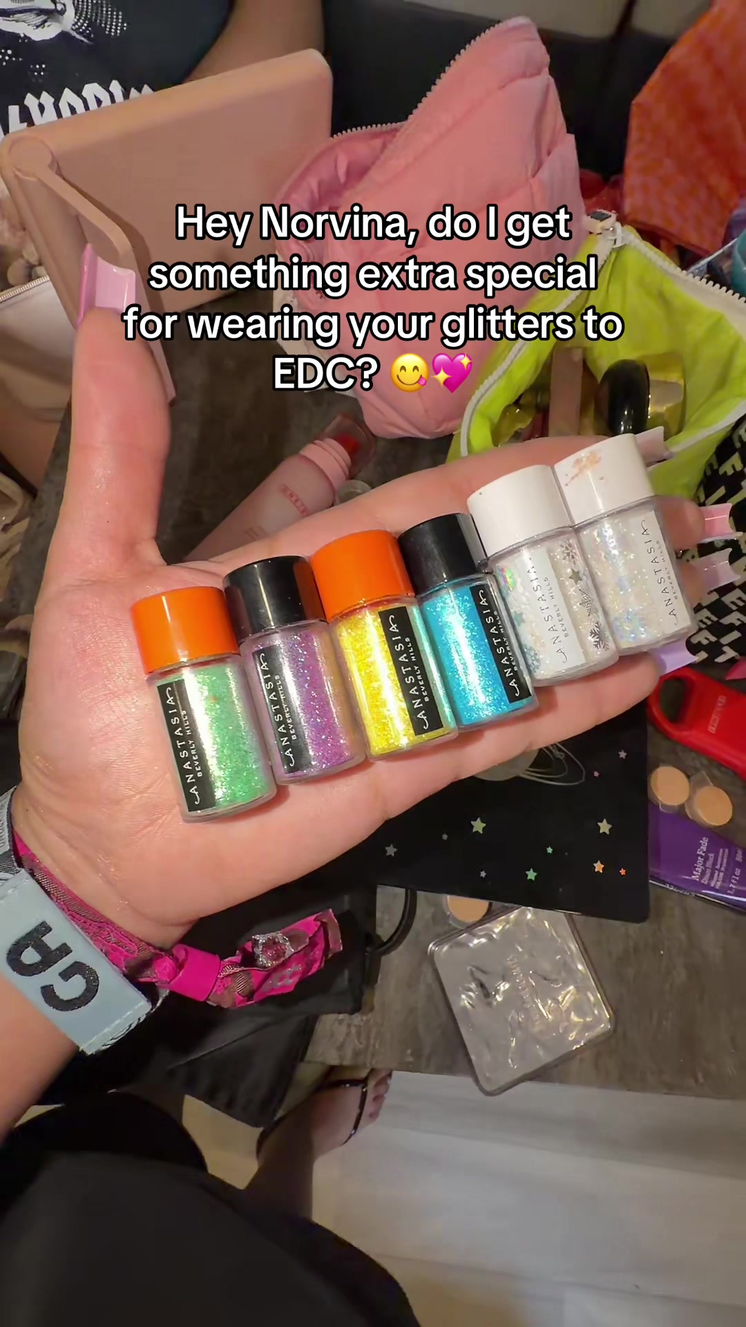 @Julia Goolia