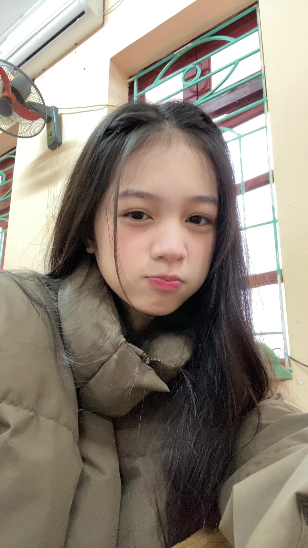 @Bống