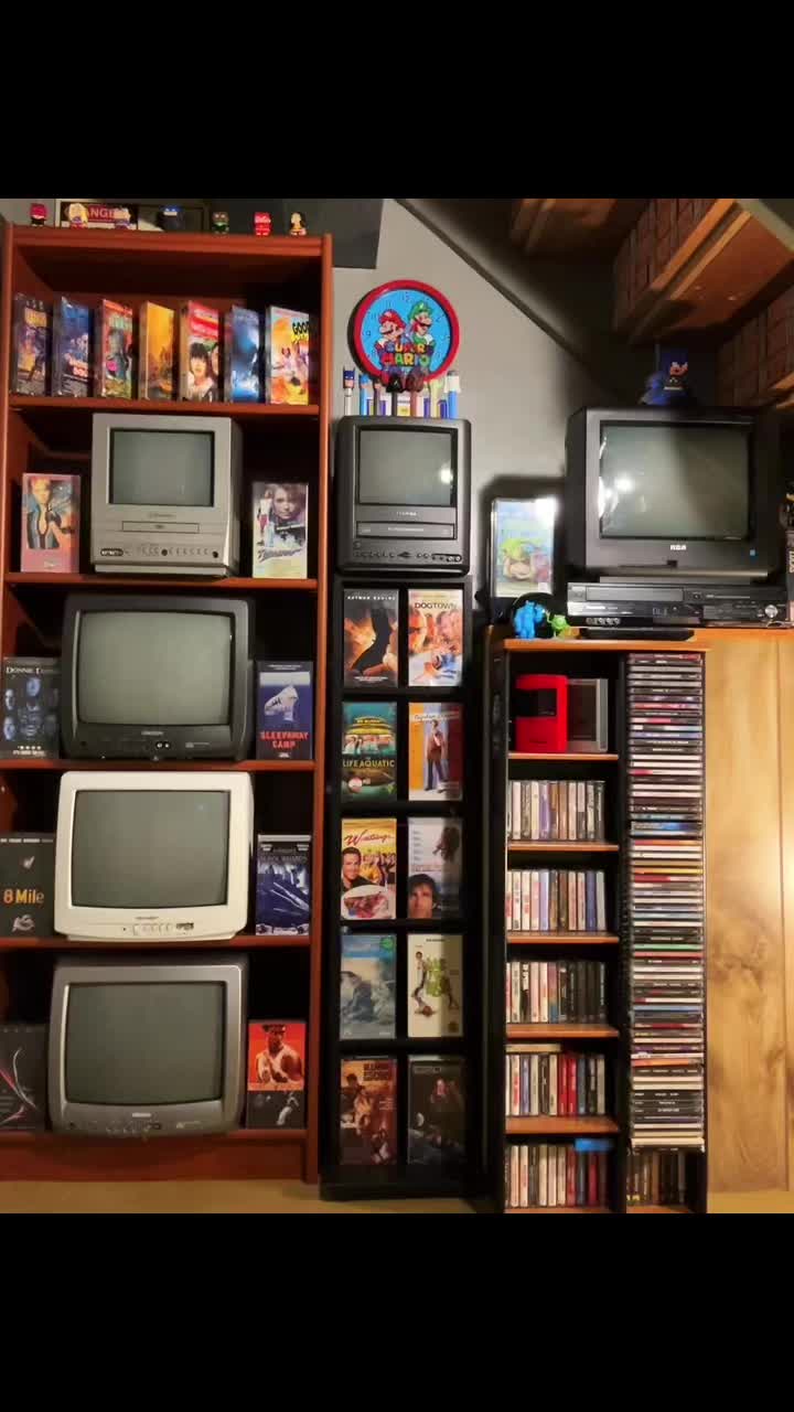 @Jeff Cook 📼📺🦮
