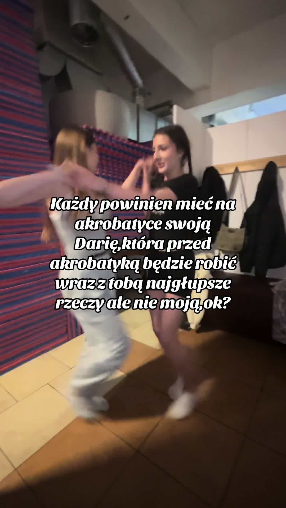 @✨🪽