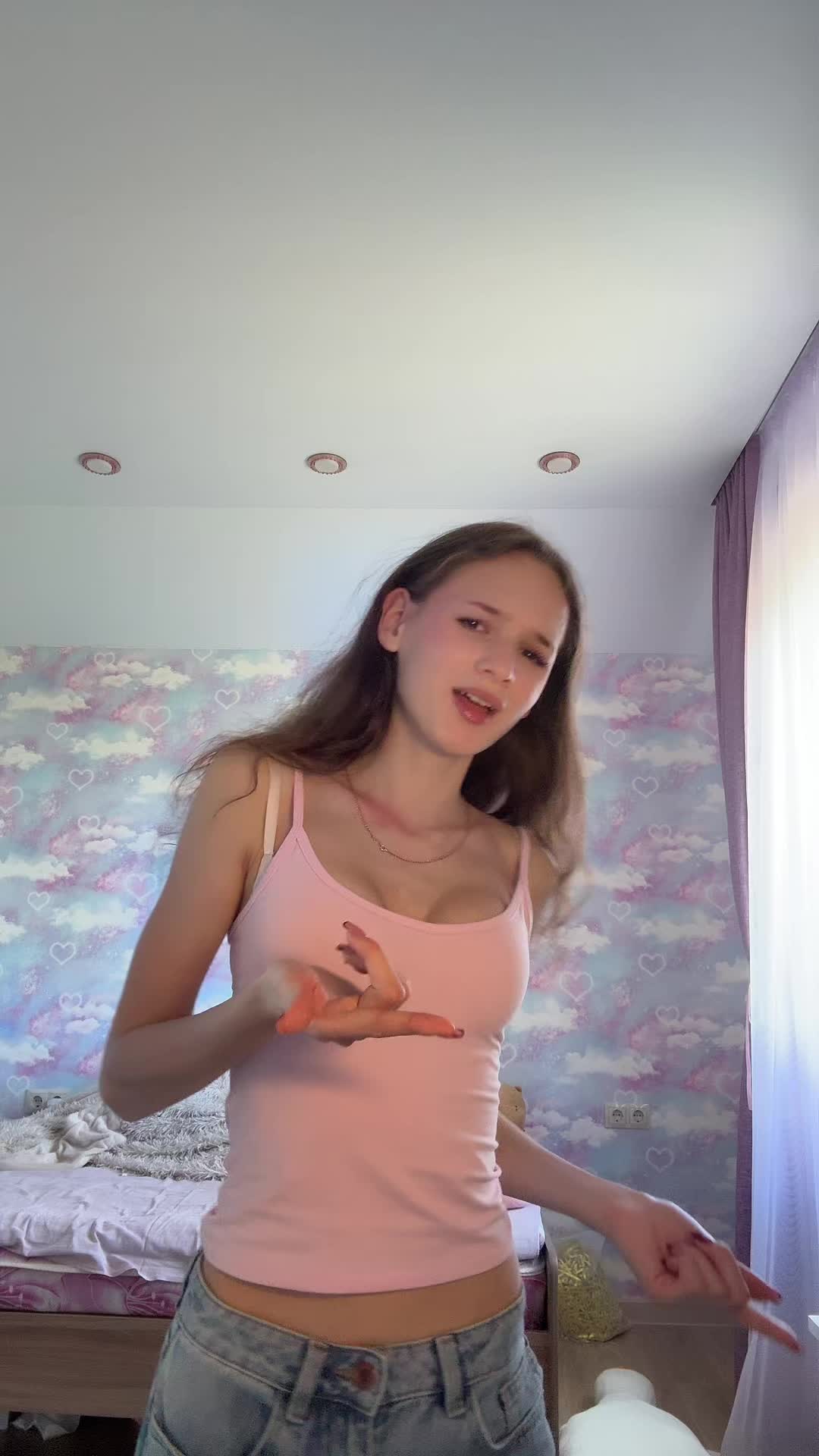@Dashulkin