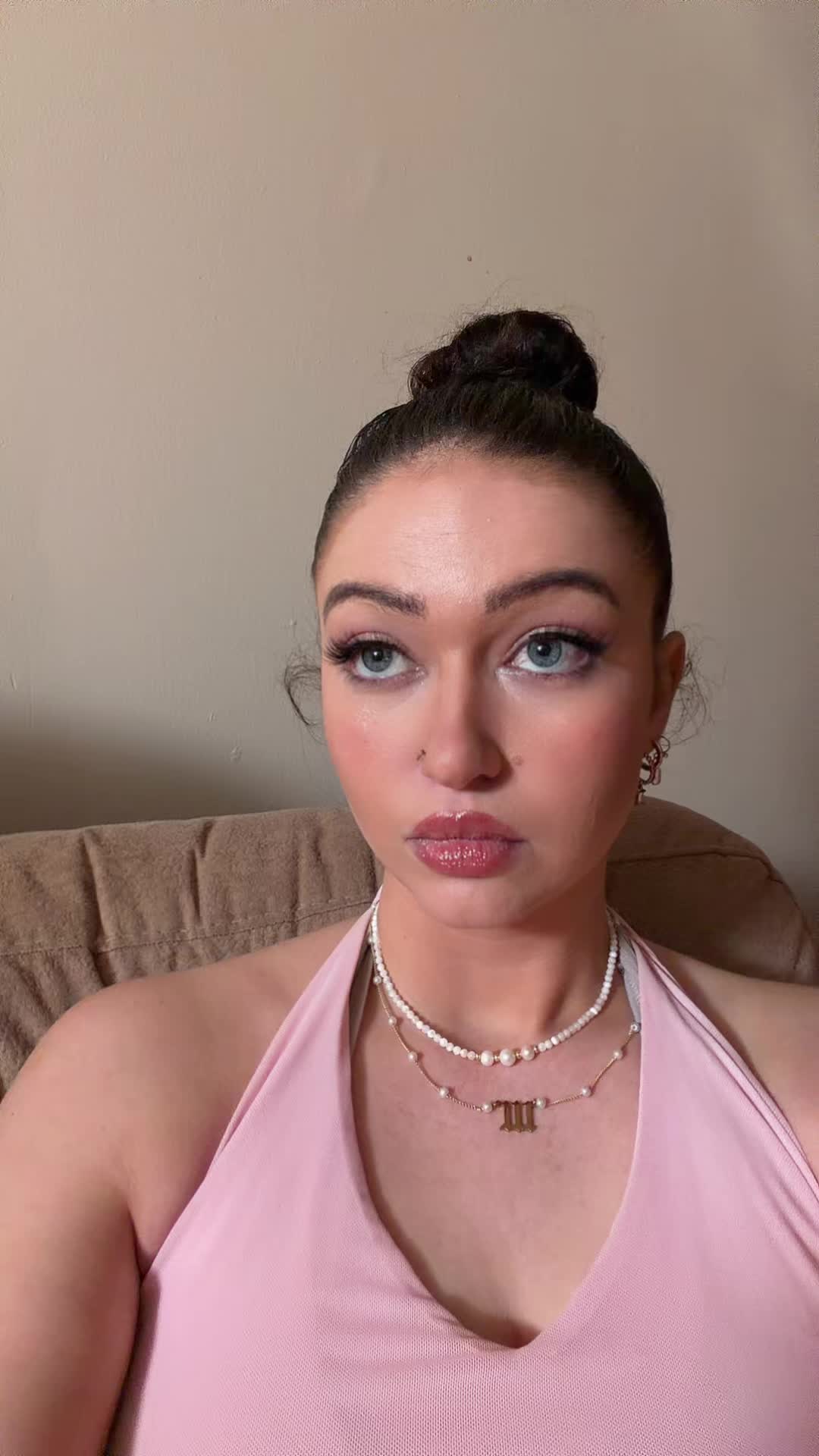 @Dela🌸🖤