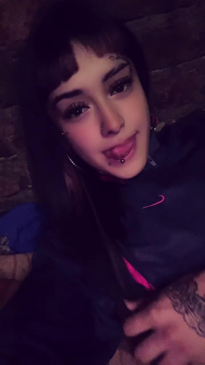 @camiCaceres