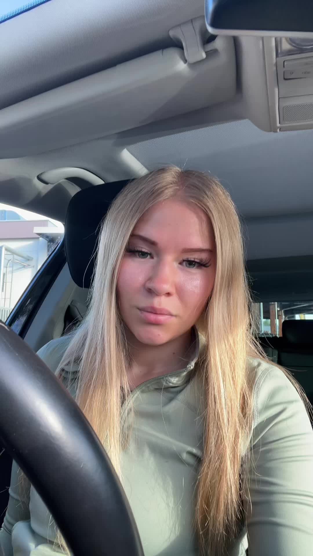@Samantha
