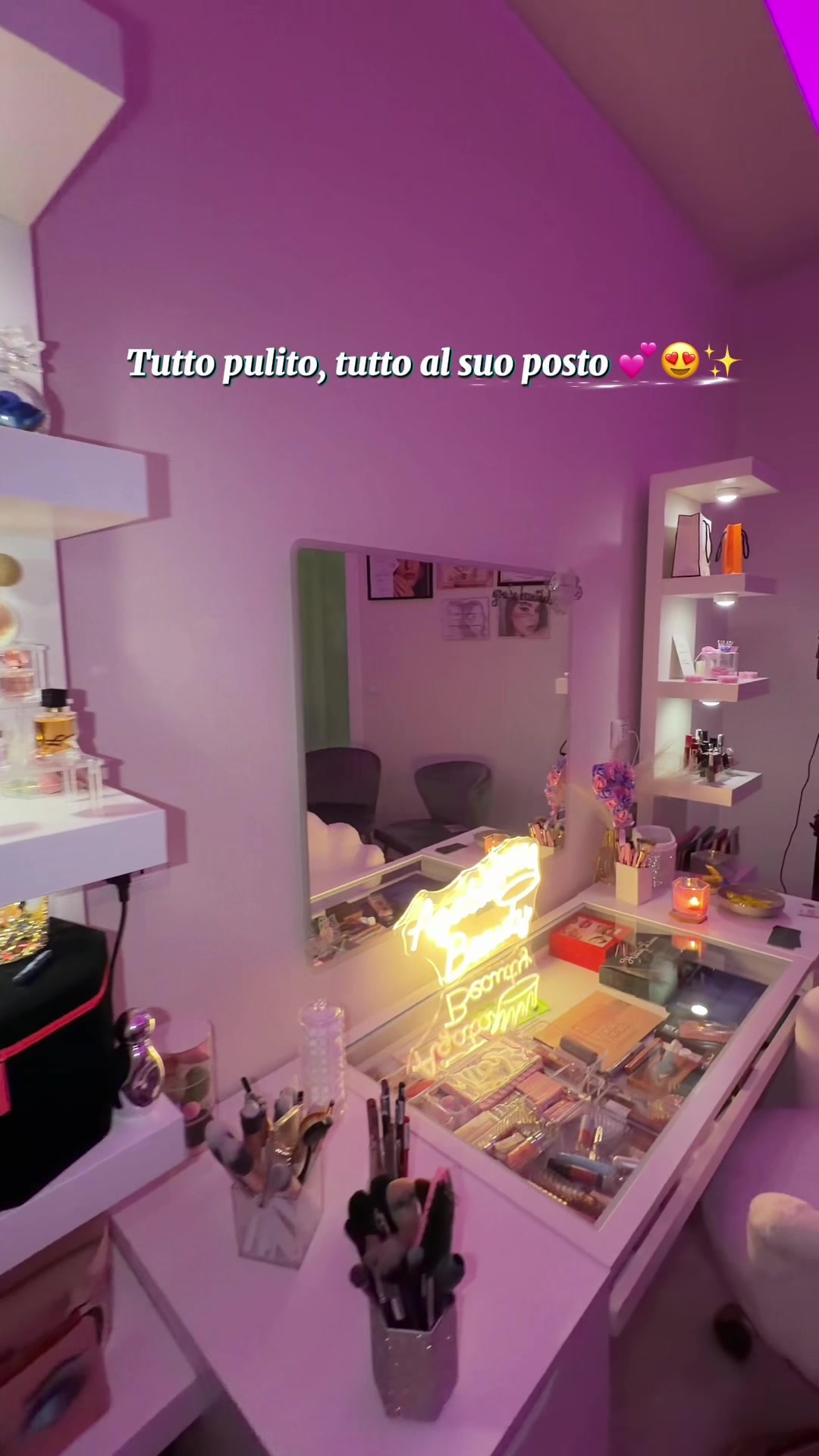 @𝓐𝓰𝓪𝓽𝓪 𝓑𝓮𝓪𝓾𝓽𝔂
