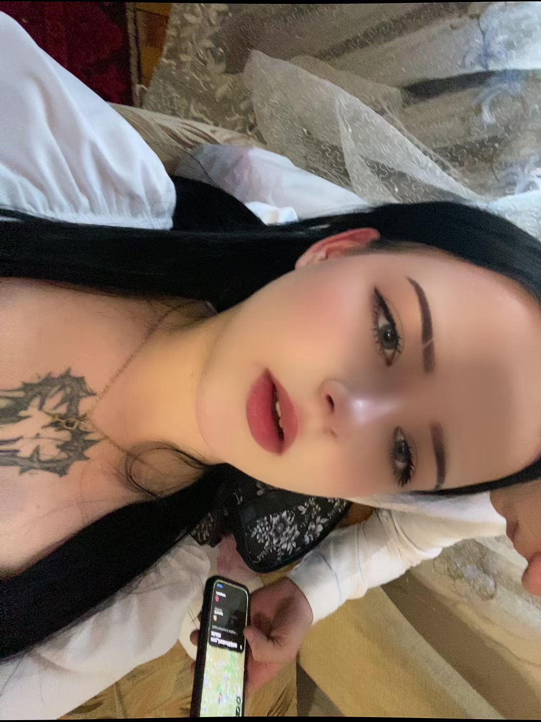 @Маленька