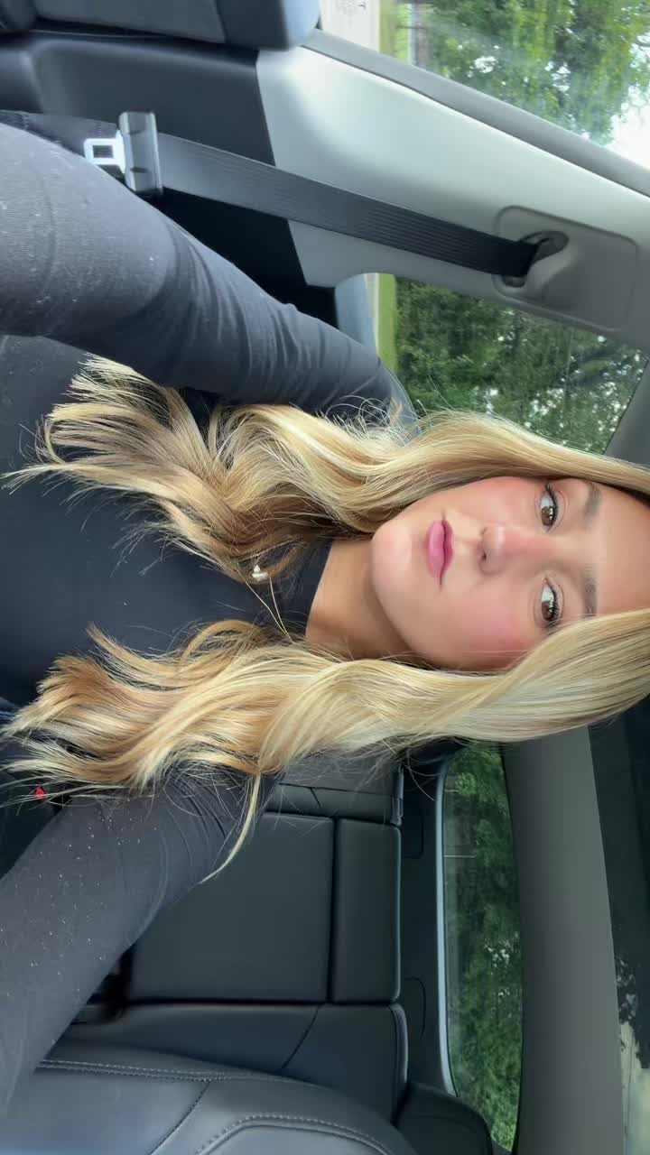@olivia mamarella