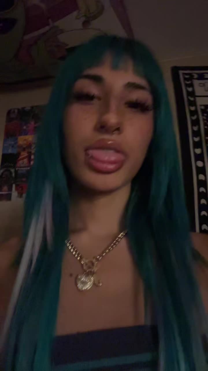 @≽ܫ≼