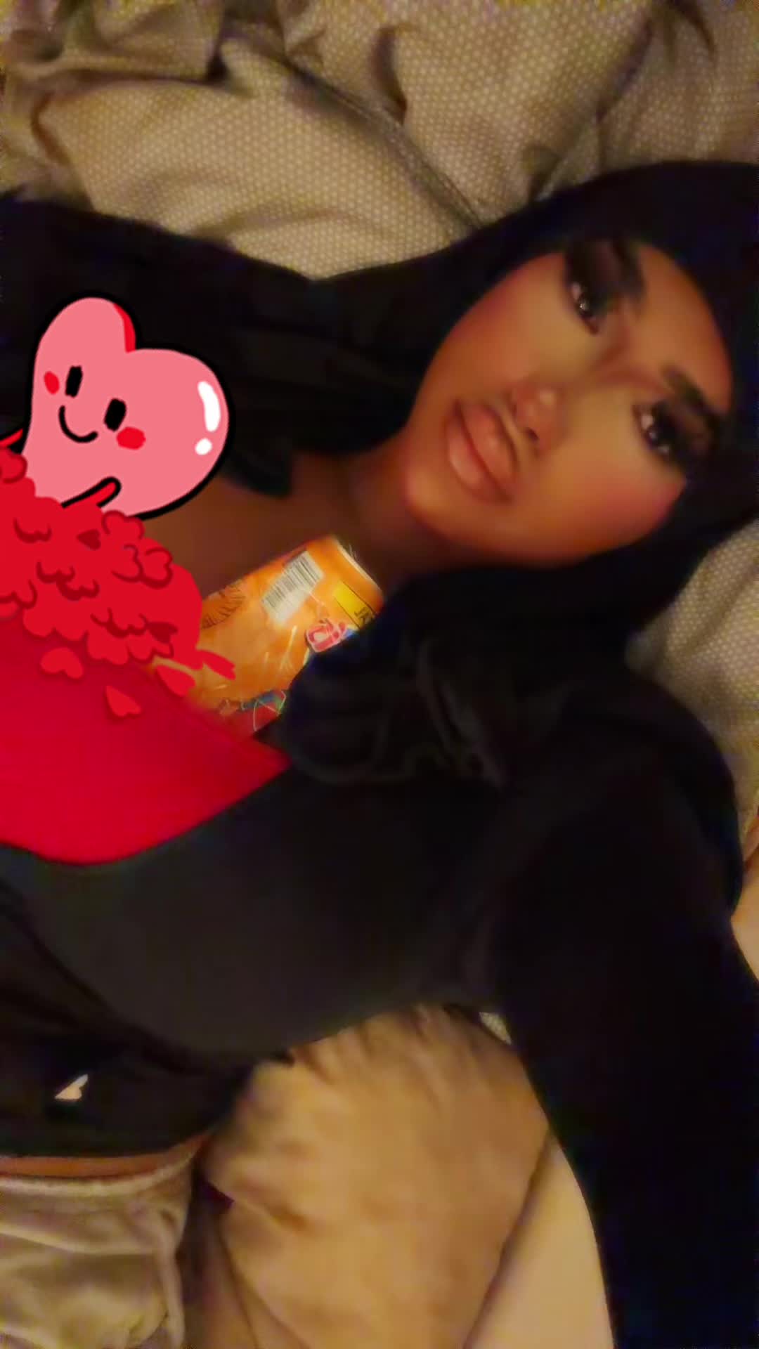 @🫦
