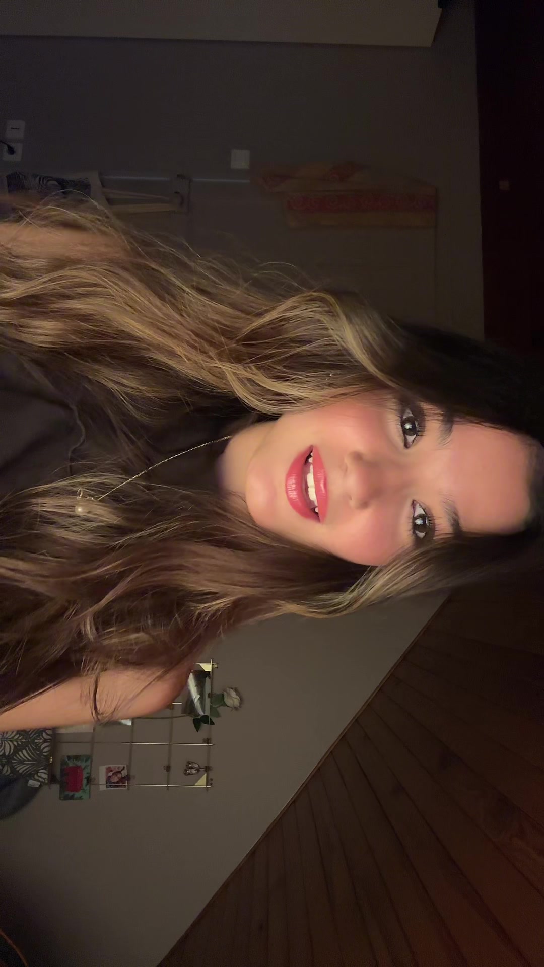 @lenaaplz