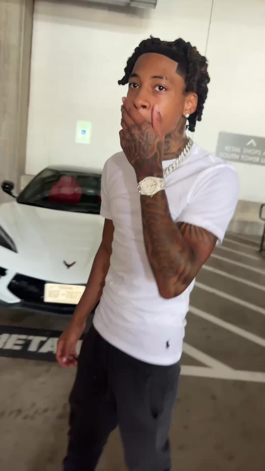 @jayshawnn