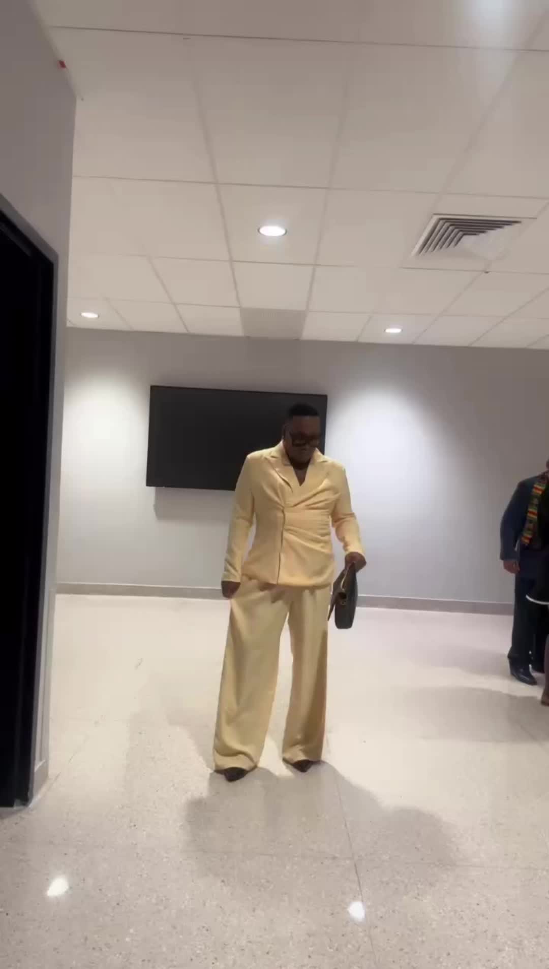 @Charlie Dior