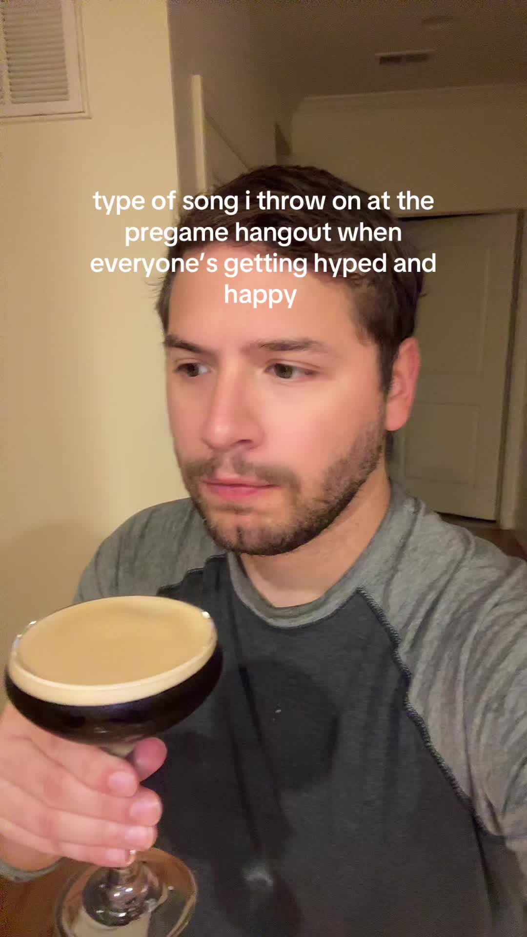 @^-^
