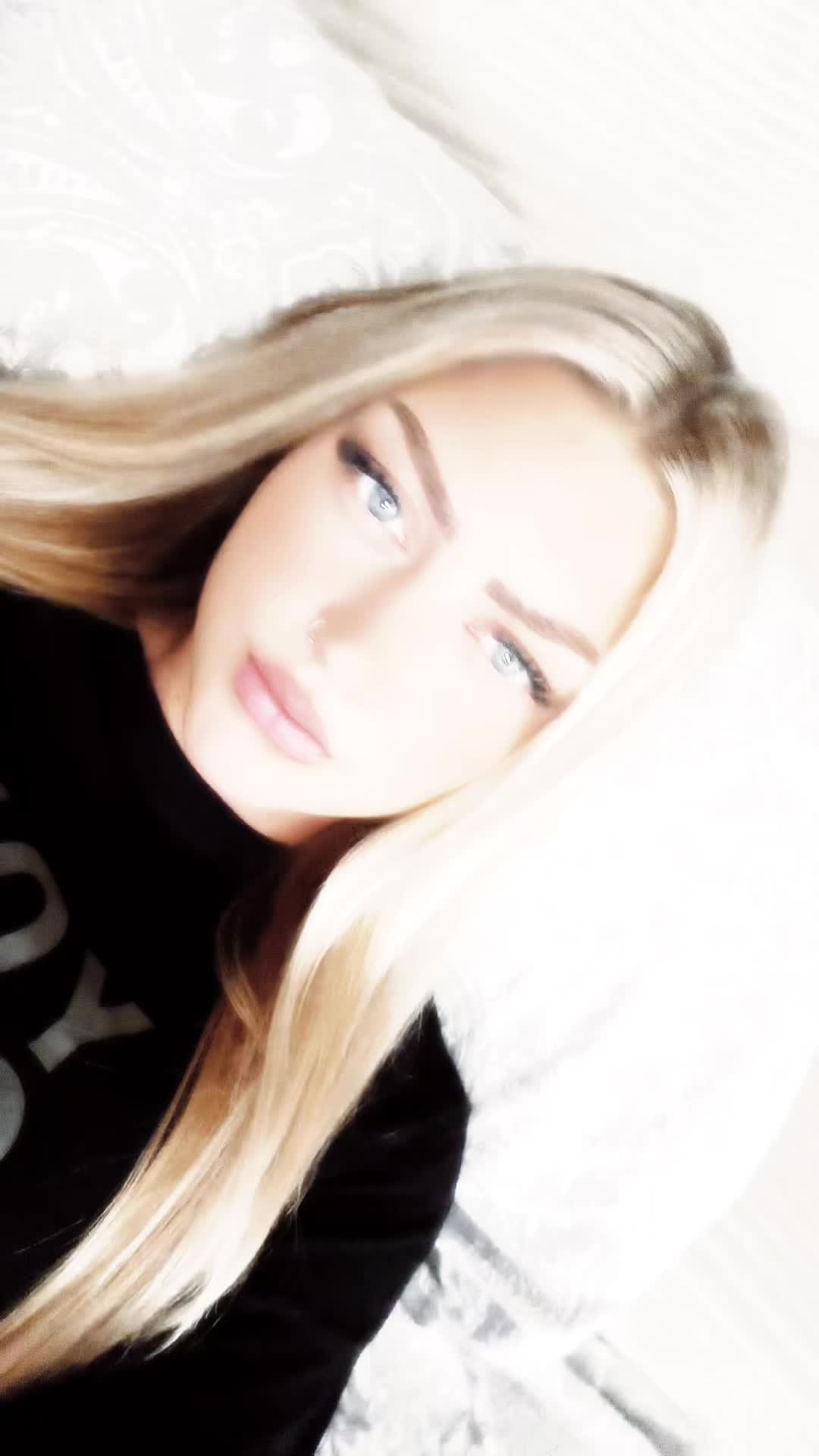 @Lisa_