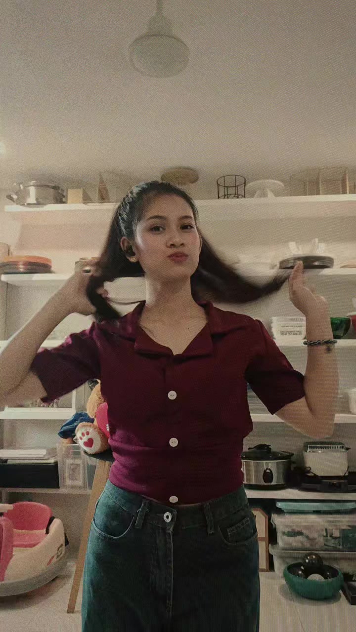 @Andrea Bonos