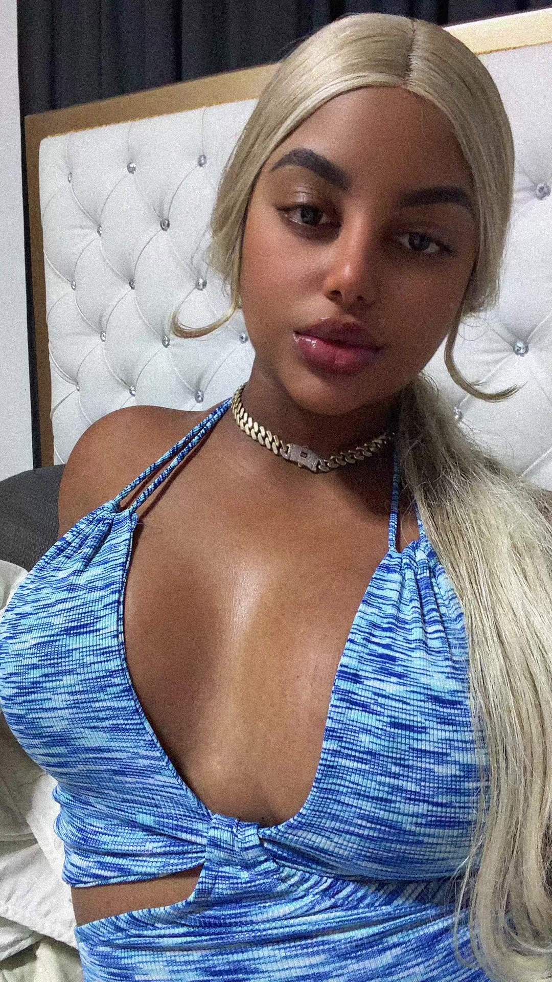 @La_negrota_abreu