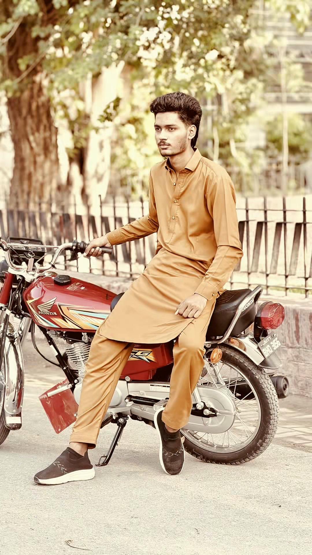 @WAHAB JUTT 264