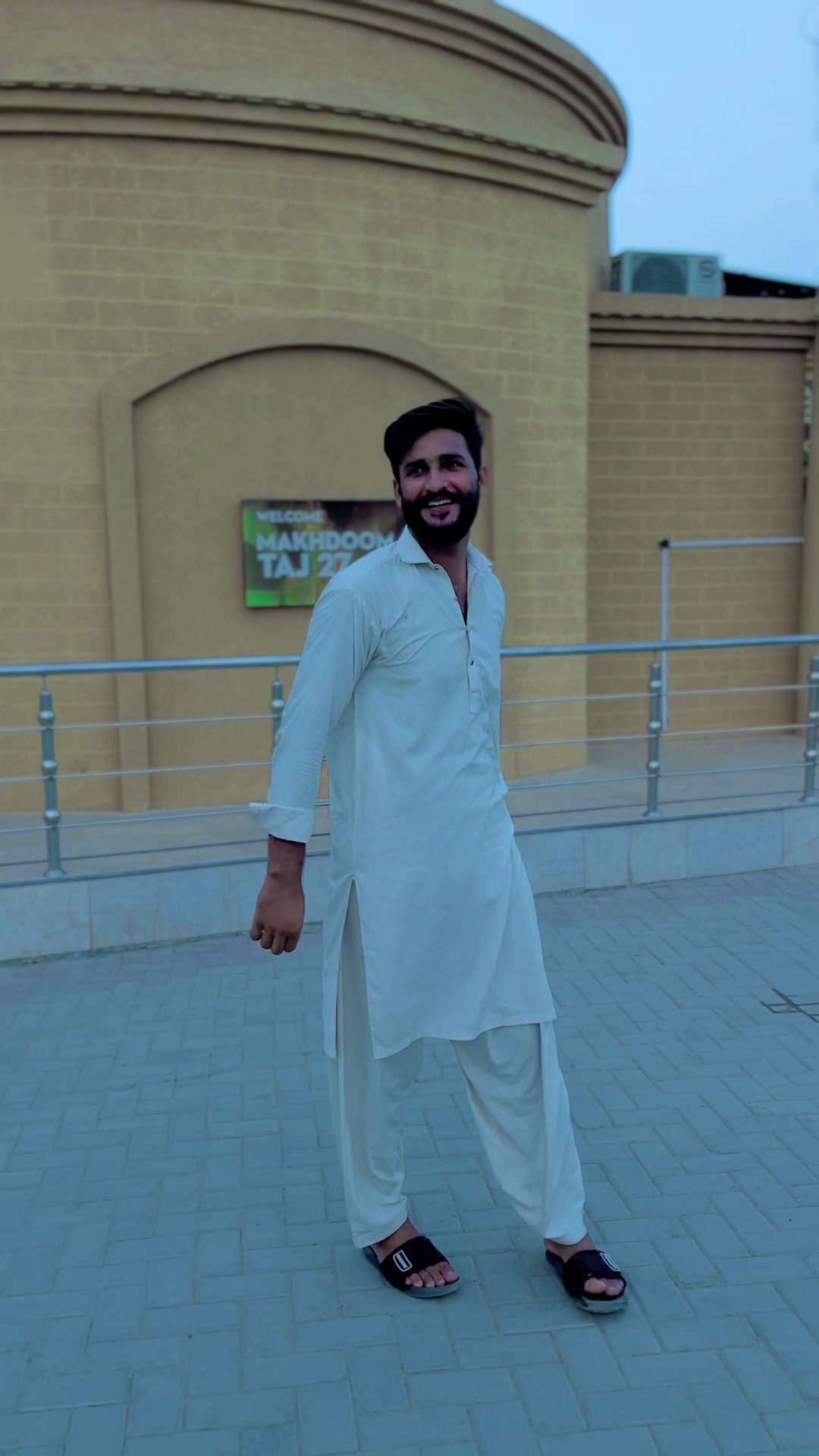 @Ahsankhan Bhutta 🥀