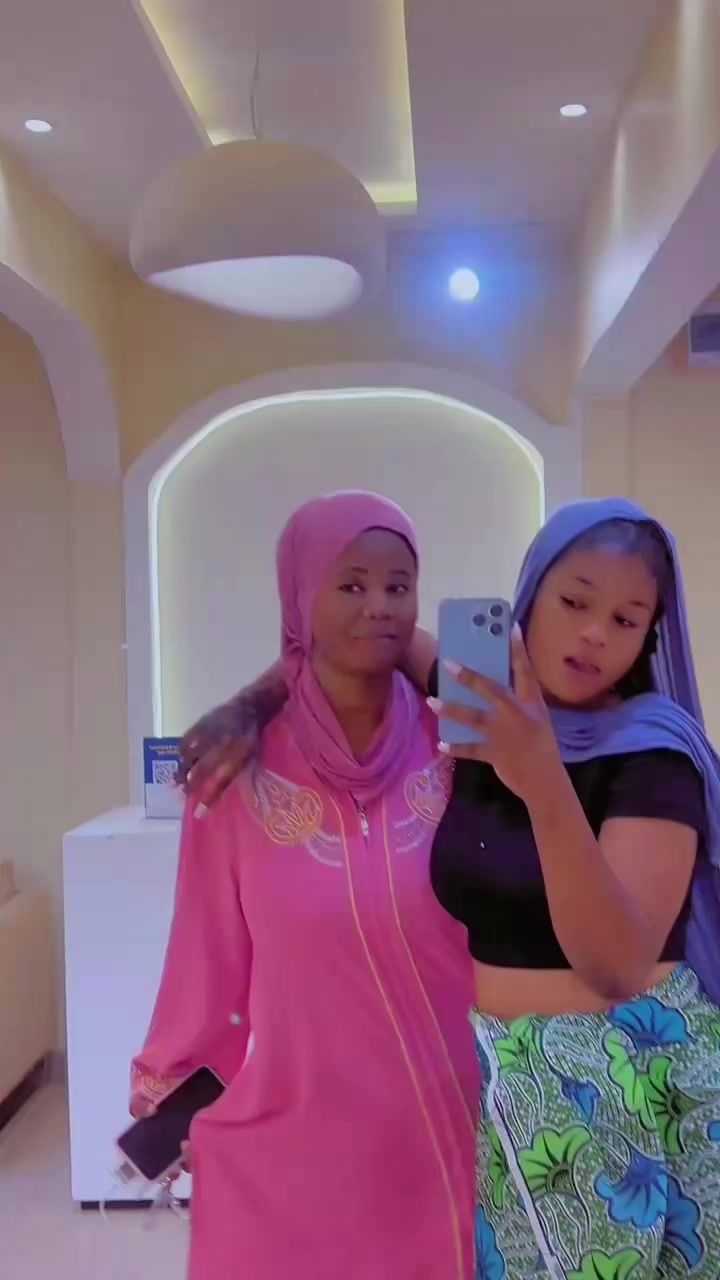 @$😍//RICH🤑AUNTY….//💕$❤️