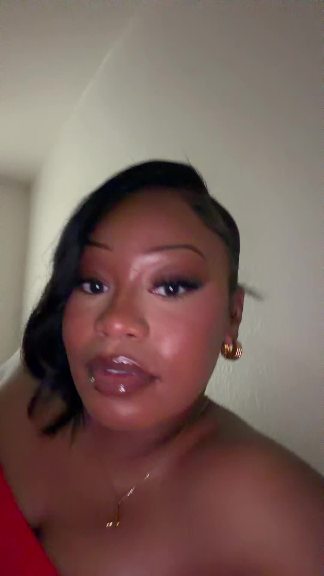 @Lala