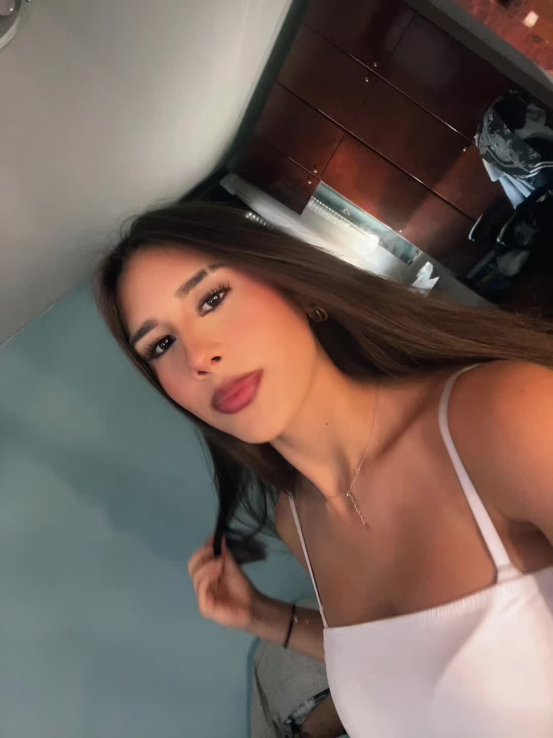 @NIKA🦈