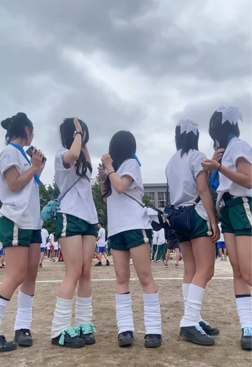 @るー