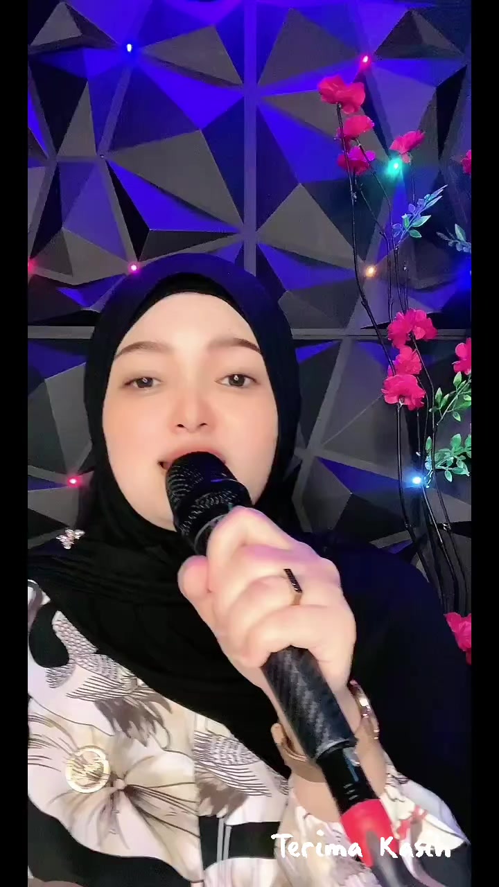 @Ce.amel13