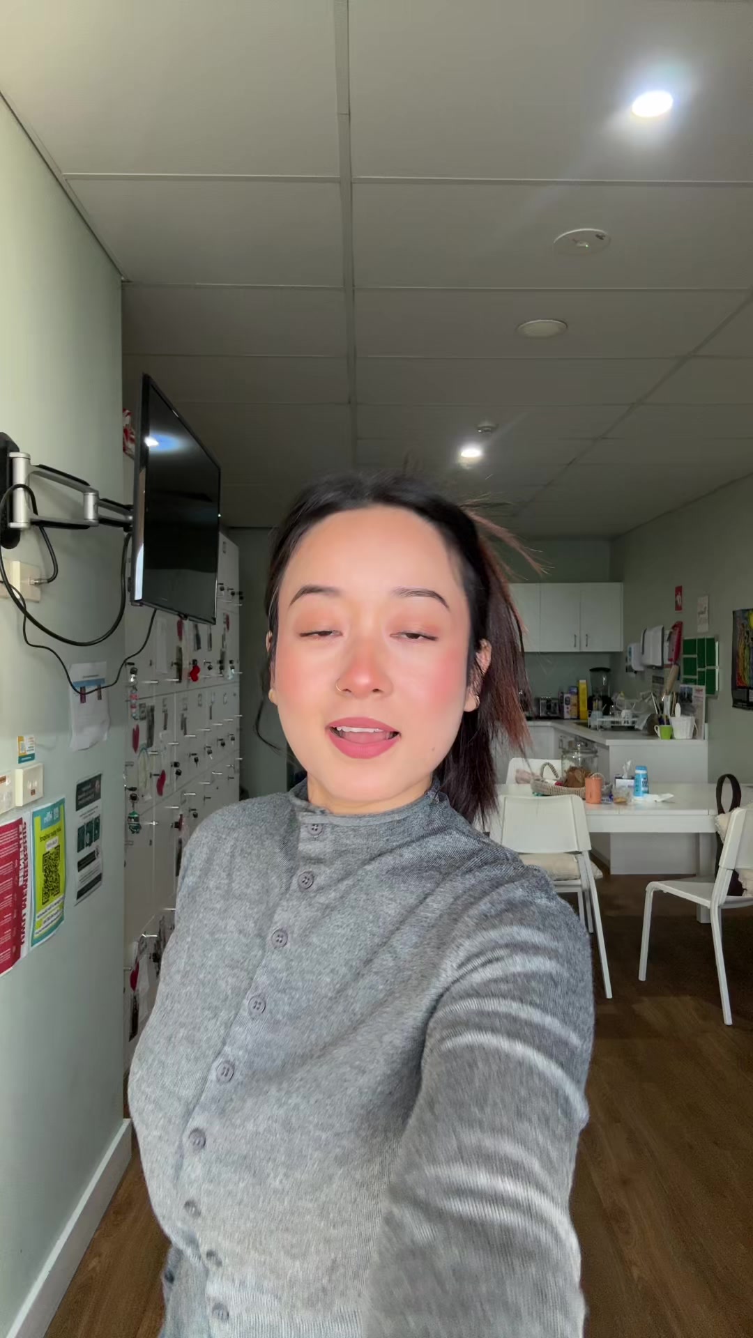 @Bipaaana