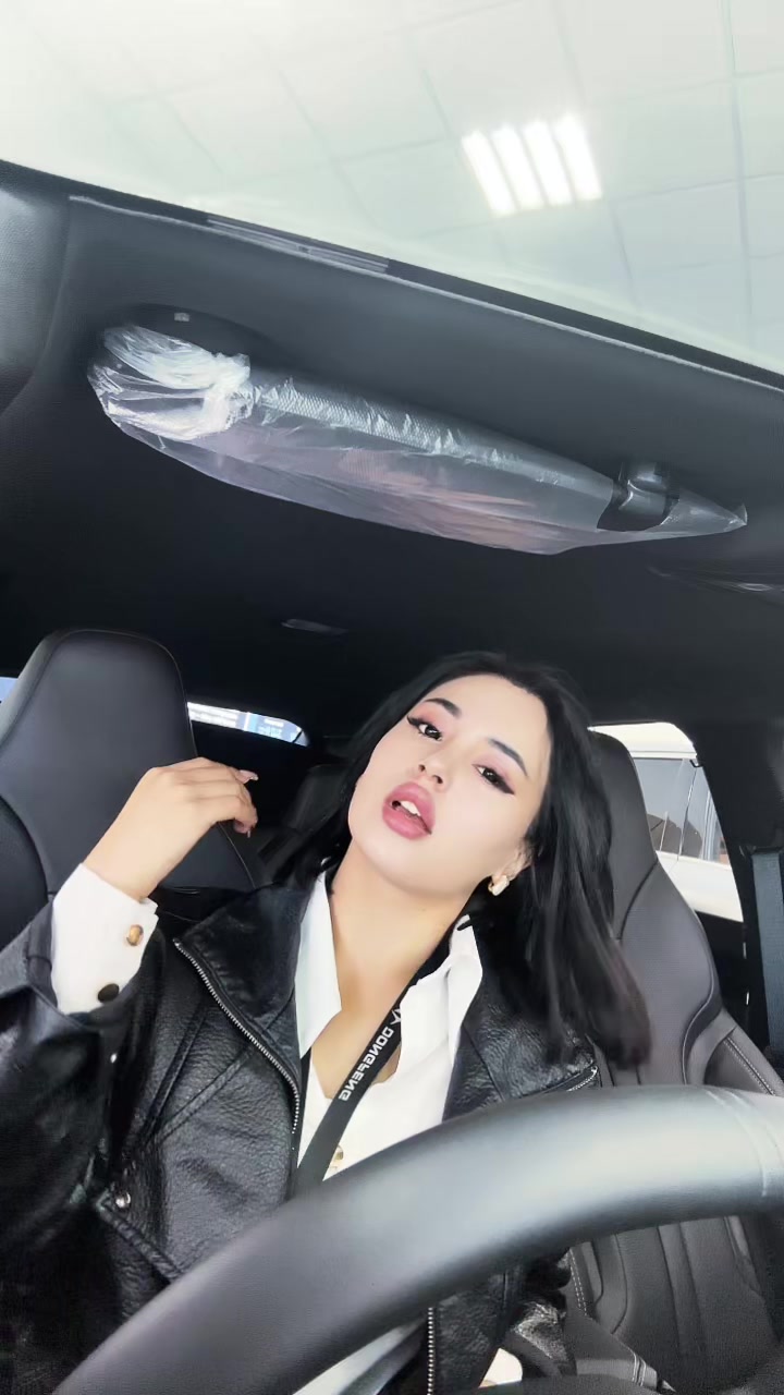 @1nuriyeh