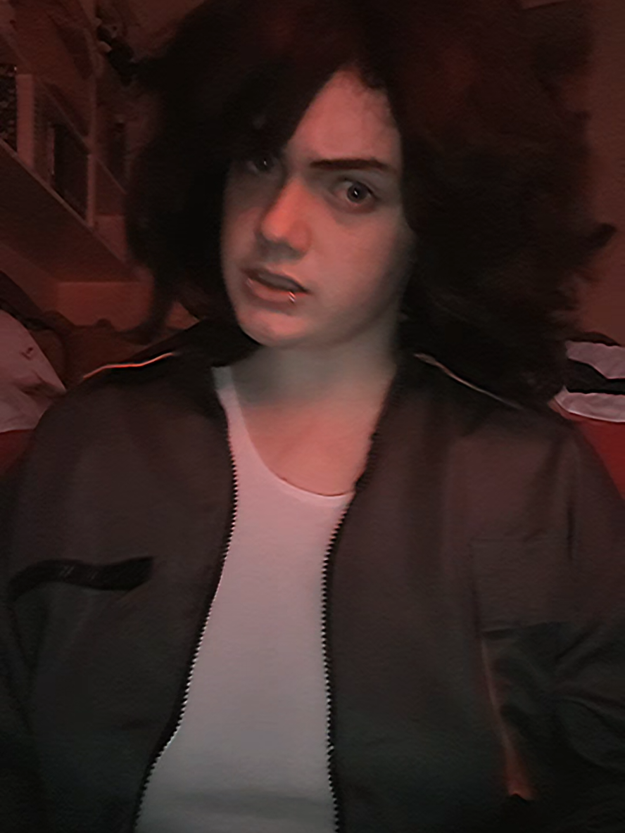 @Adrian 🧩📼