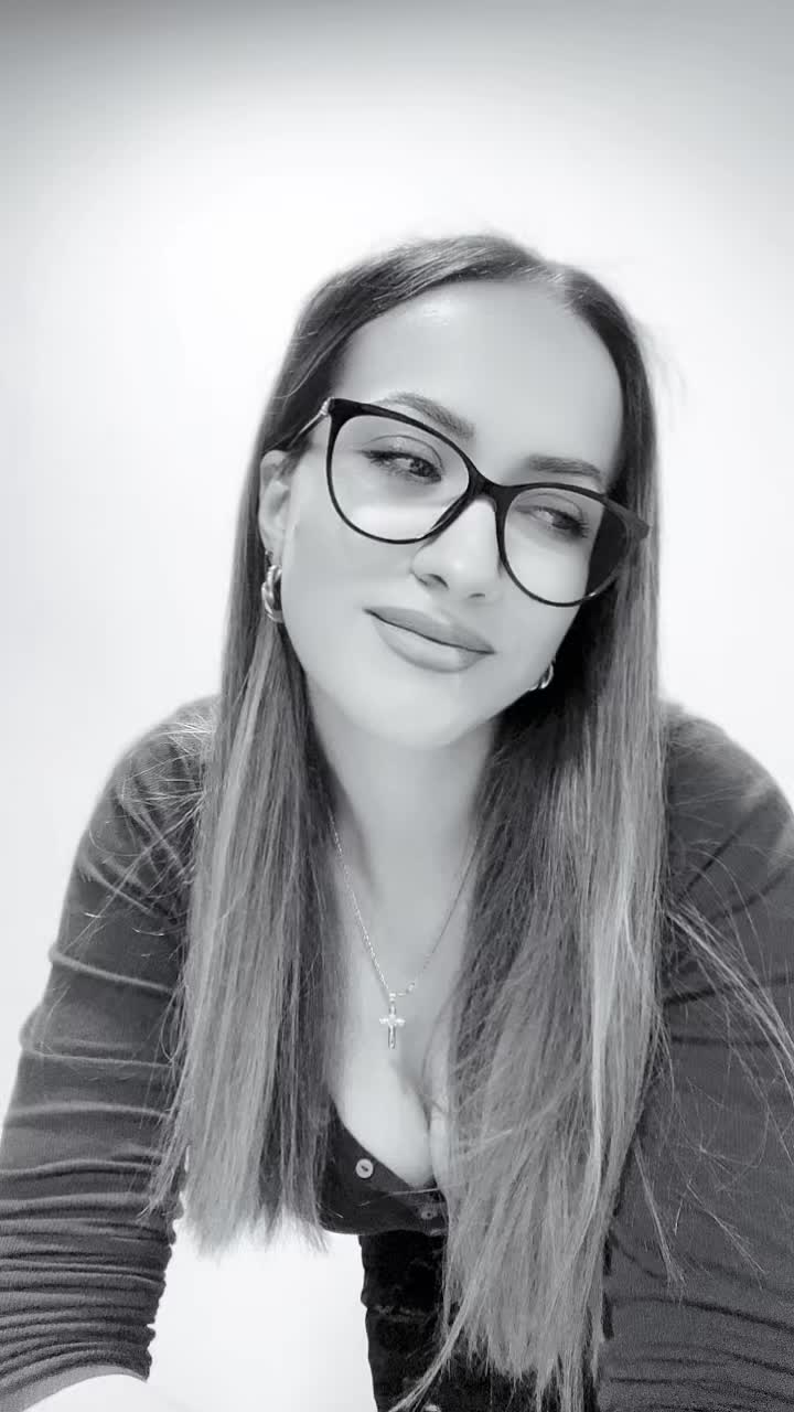 @👑𝓘𝓵𝓲𝓸𝓪𝓻𝓪(ℳ𝑜𝓂 𝑜𝒻 4)