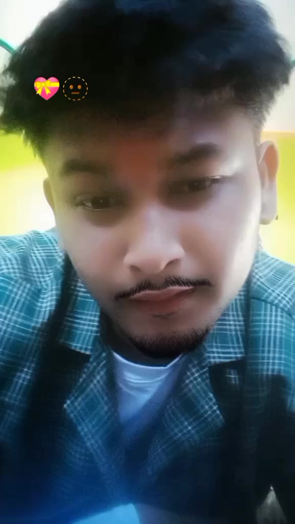 @S,û,s,h,ä,ñ,t,,🤐