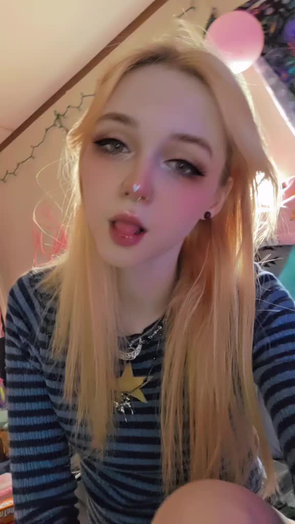 @Carebear🦋🍃