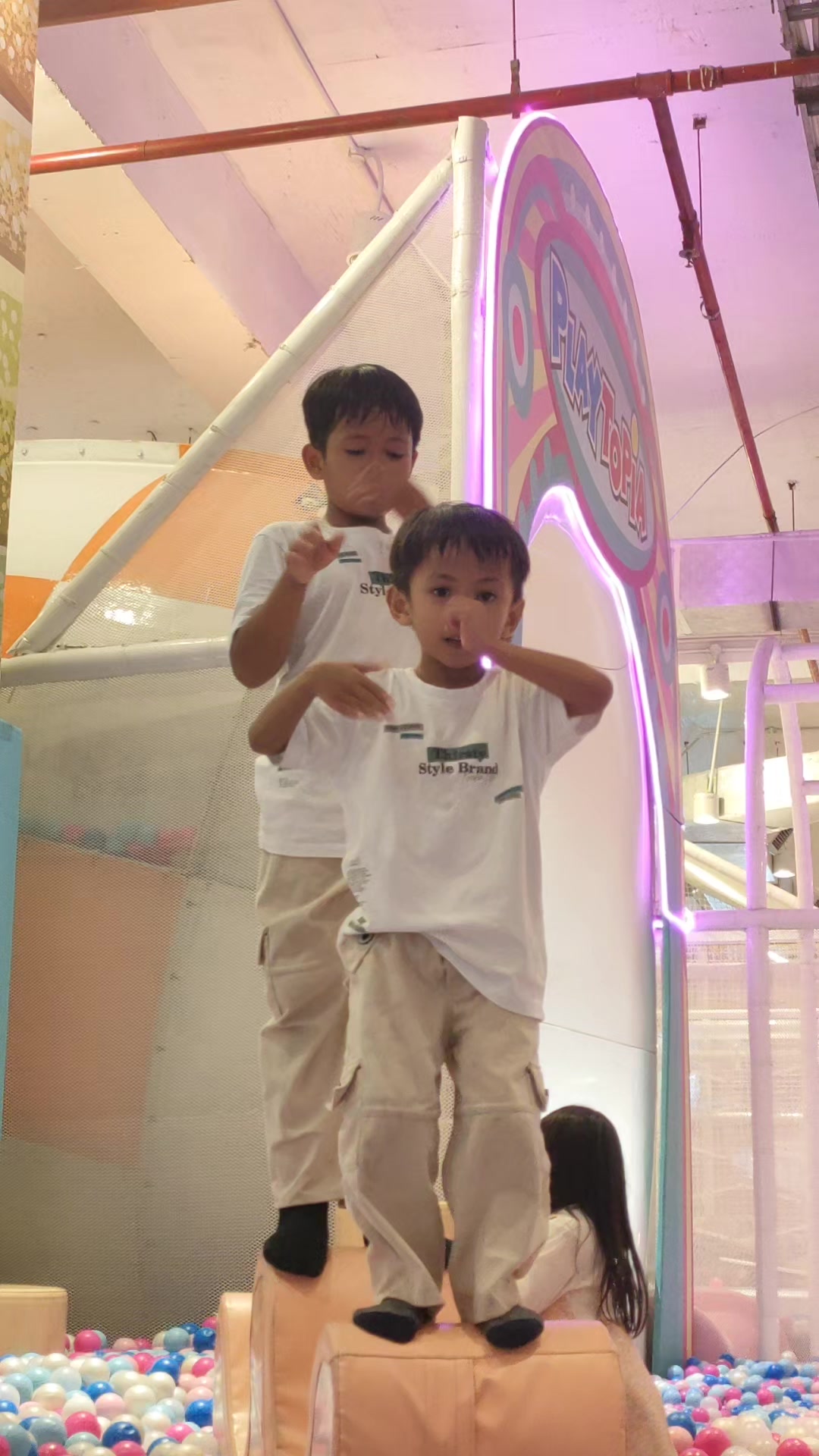 @Wiwik Akmal