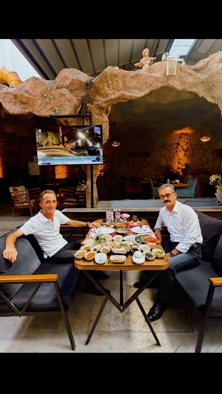 @Sadece sabredin🇹🇷👑🇹🇷