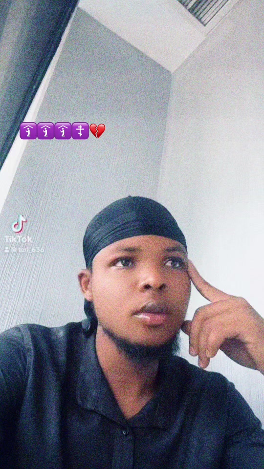 @TERI BLINKZ🦋🥀🥀