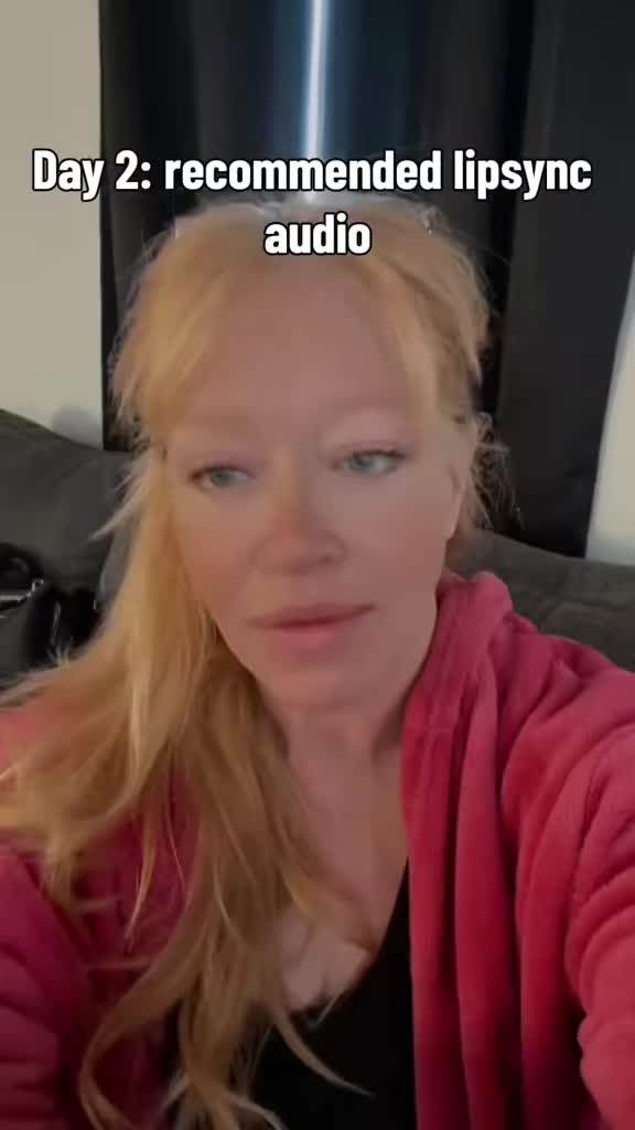 @Don’t Laugh 🤭