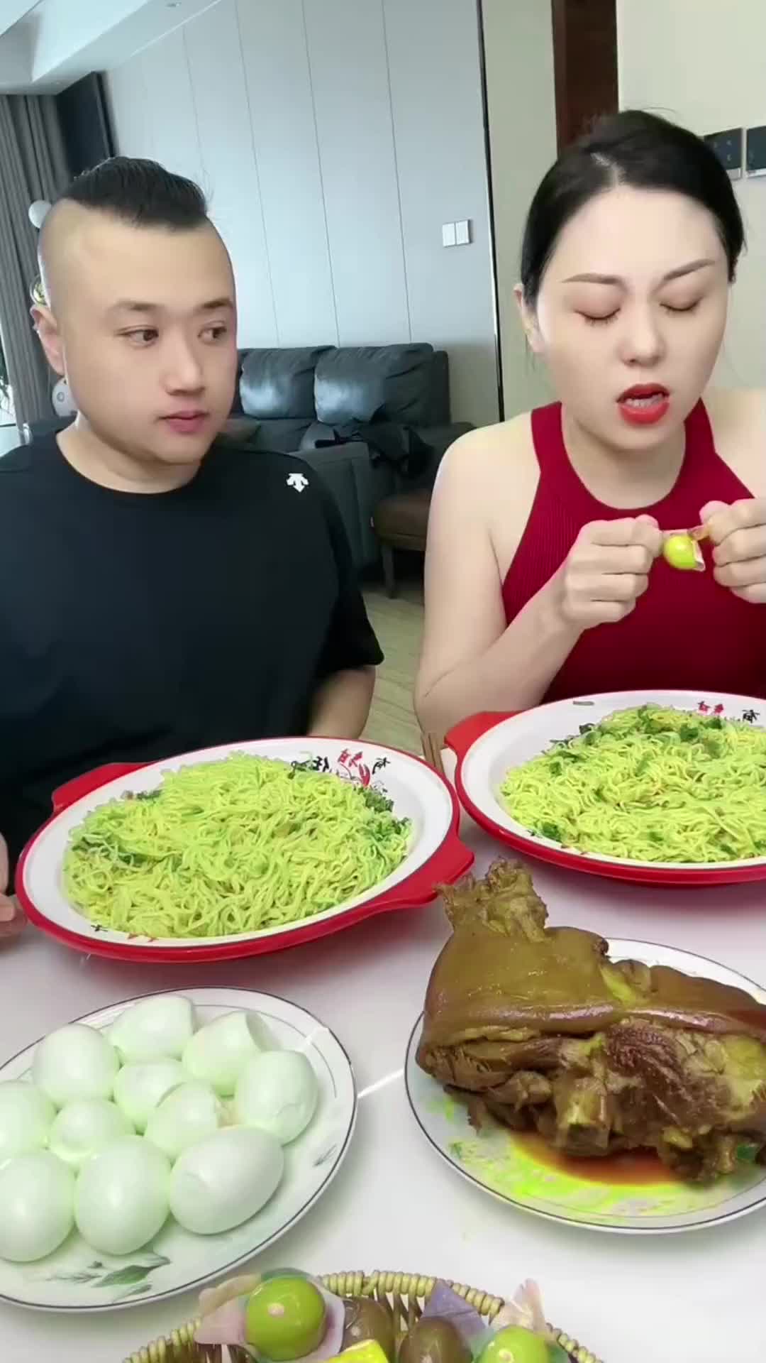 @foodmukbang