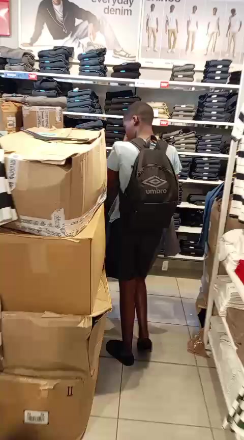 @Nqanqa