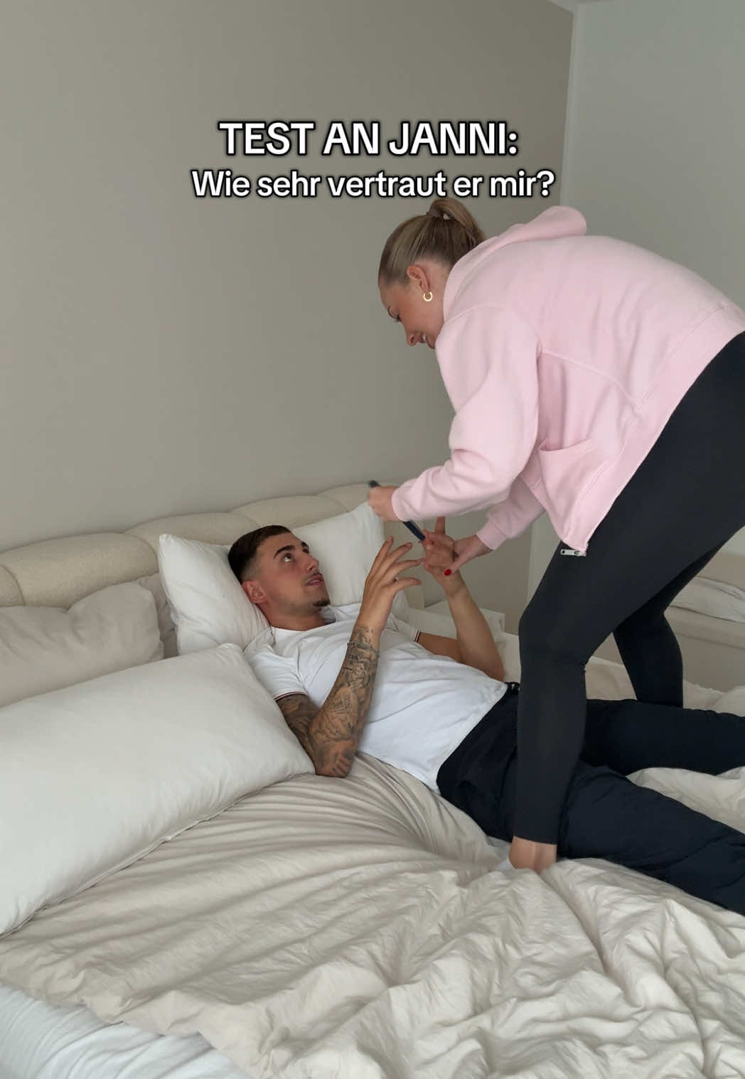 @Lola & Janni