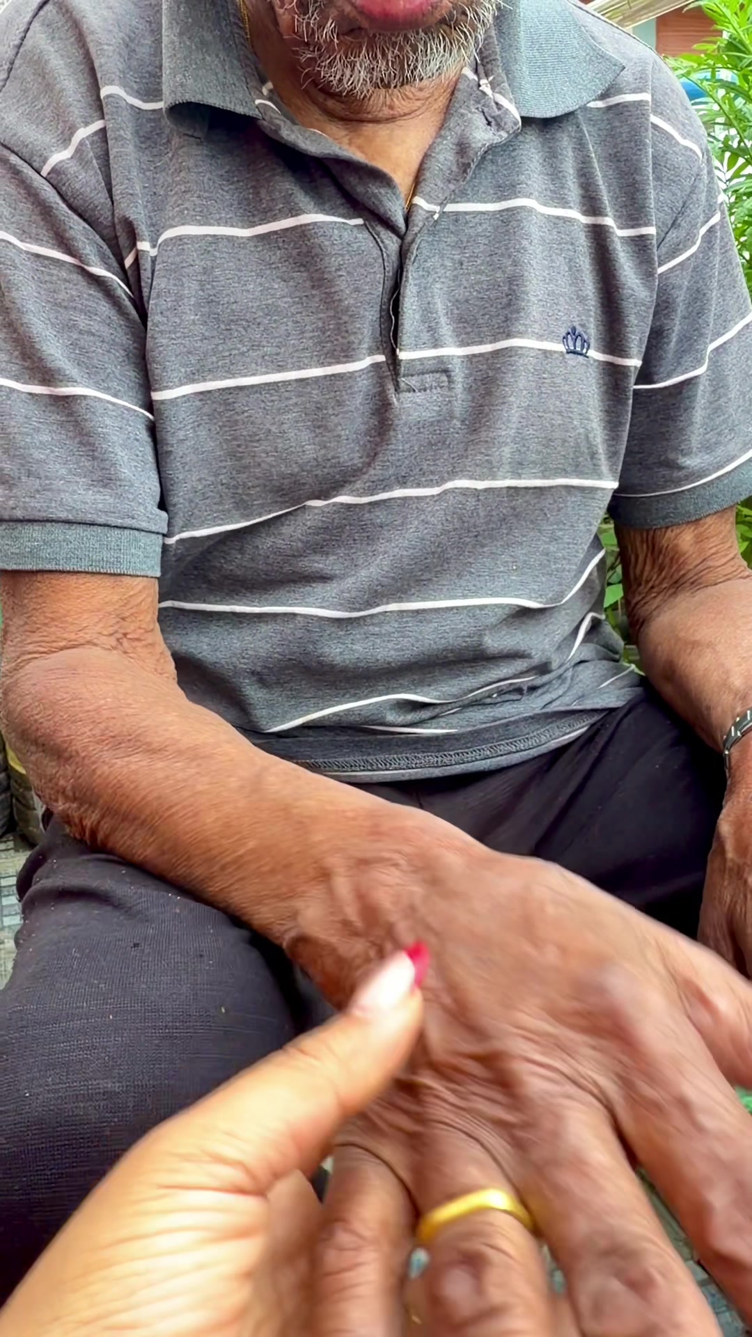 @शना महर्जन (サナ)