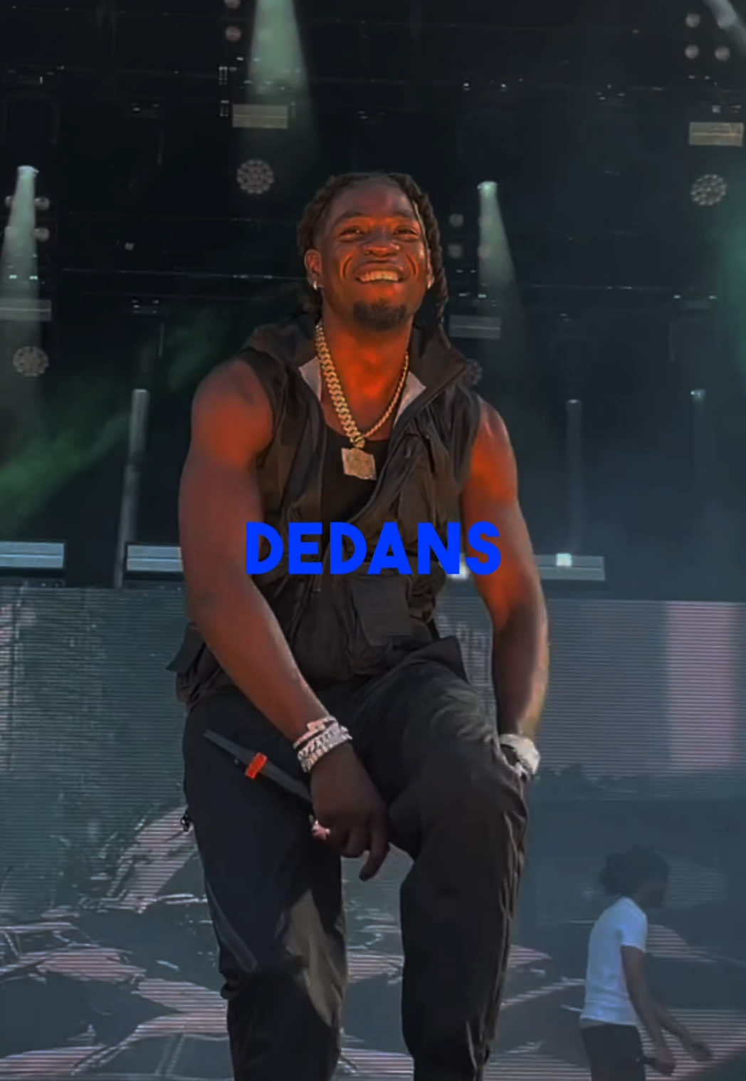 @️