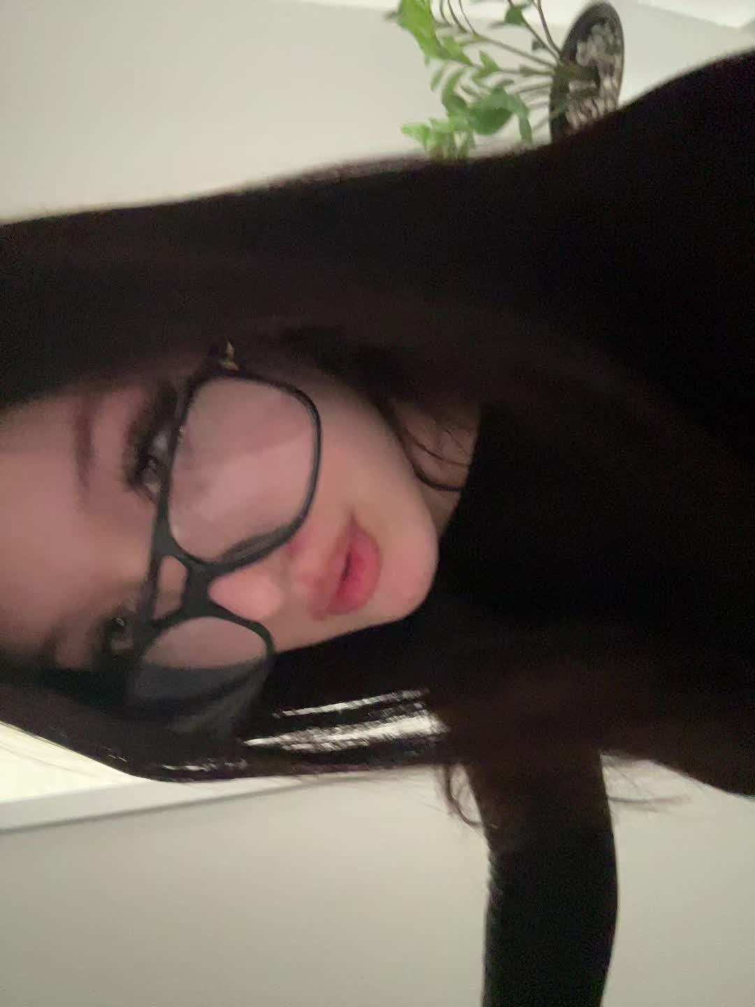 @anutakisa
