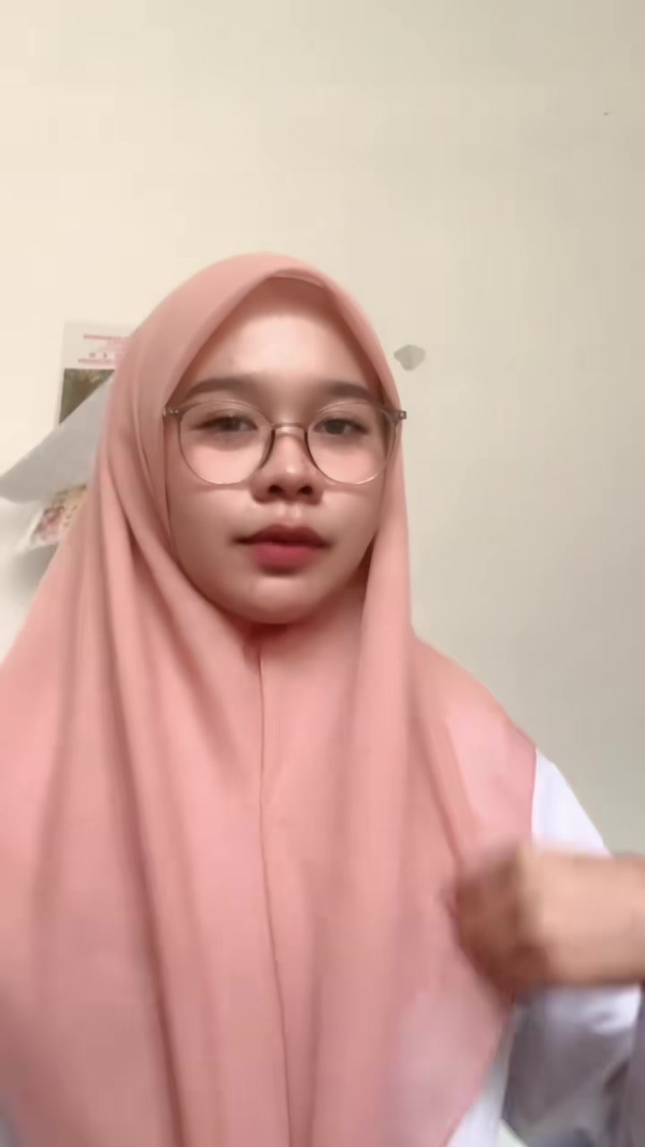 @𝒽𝒾.𝑒𝓁𝓁𝓎🤍