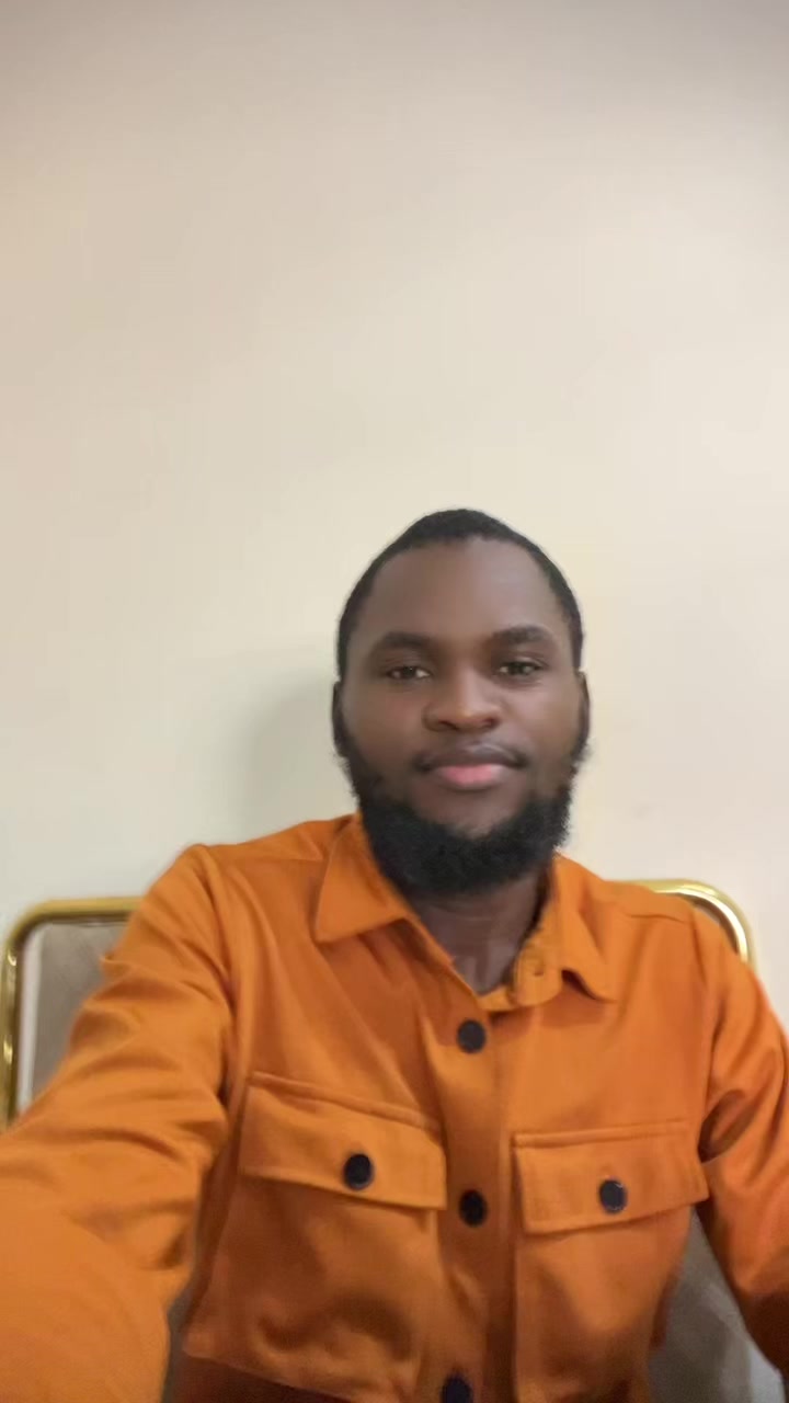 @Berger Cephas Bissangou ✝️